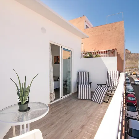 Atico Luminoso Centrico Con Terraza Privada Apartamento