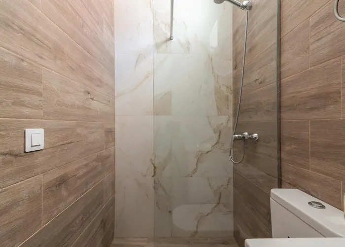 Atico Luminoso Centrico Con Terraza Privada 아파트