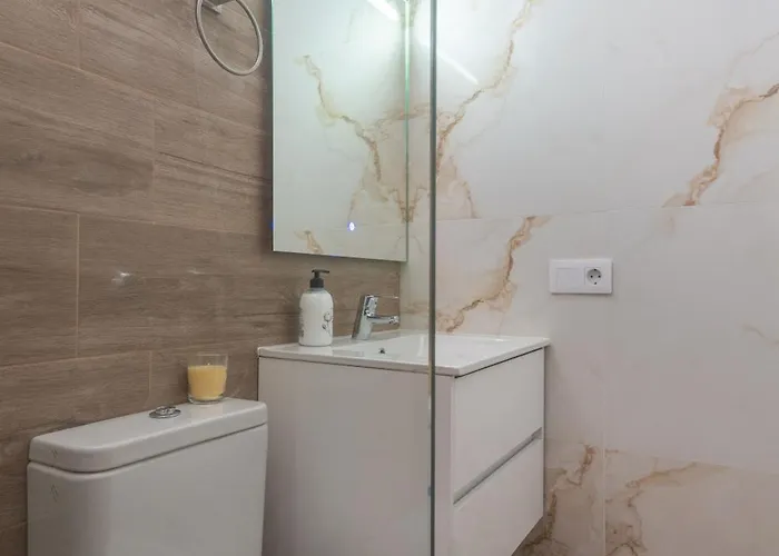 Atico Luminoso Centrico Con Terraza Privada 아파트 아로나