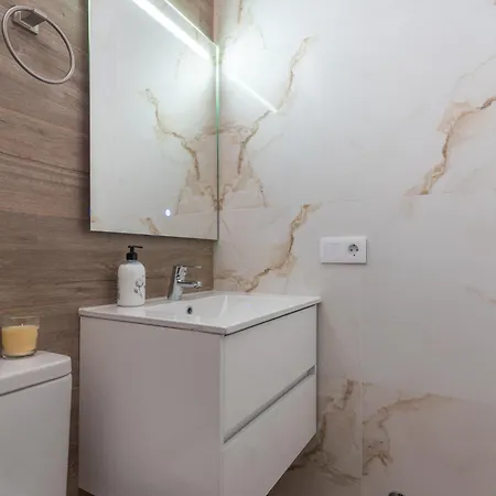 Atico Luminoso Centrico Con Terraza Privada * Arona (Tenerife)