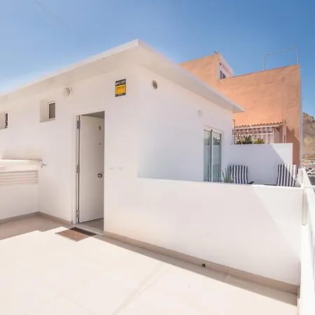 Atico Luminoso Centrico Con Terraza Privada Arona (Tenerife)