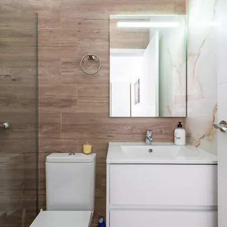 Atico Luminoso Centrico Con Terraza Privada *